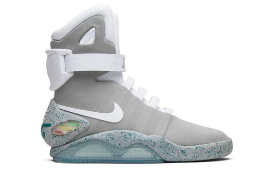 NIKE MAG RETOUR VERS LE FUTUR (2016) "LAÇAGE AUTOMATIQUE"