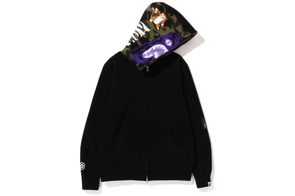 BAPE 1St Camo Tiger Full Zip Hoodie (SS23)
Black