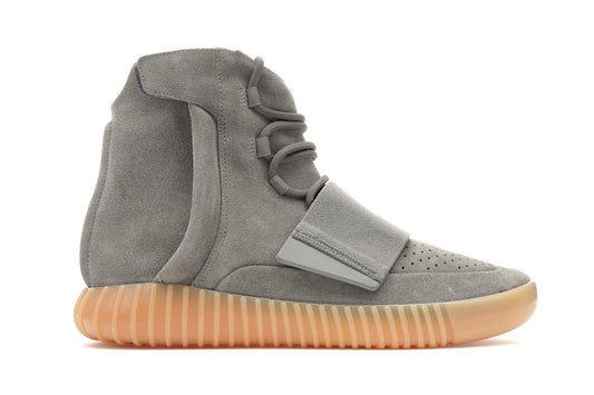 adidas Yeezy Boost 750 gris clair brille dans le noir