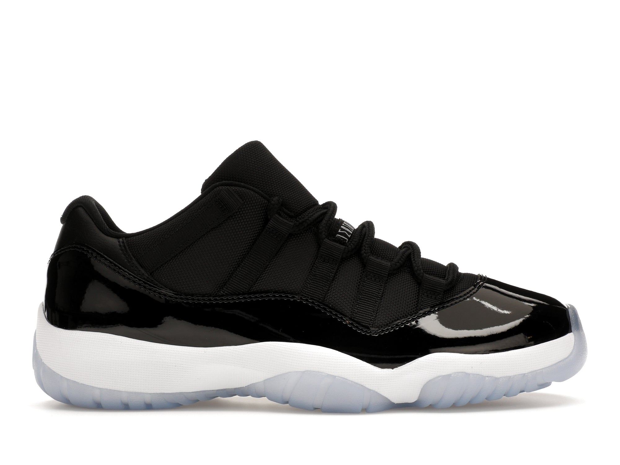 Jordan 11 negras online