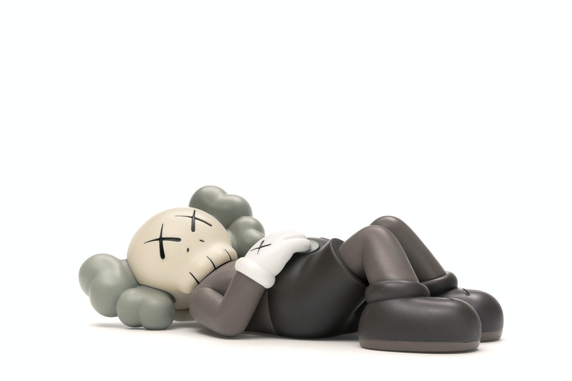 KAWS Holiday Japan Figurine en Vinyle Marron