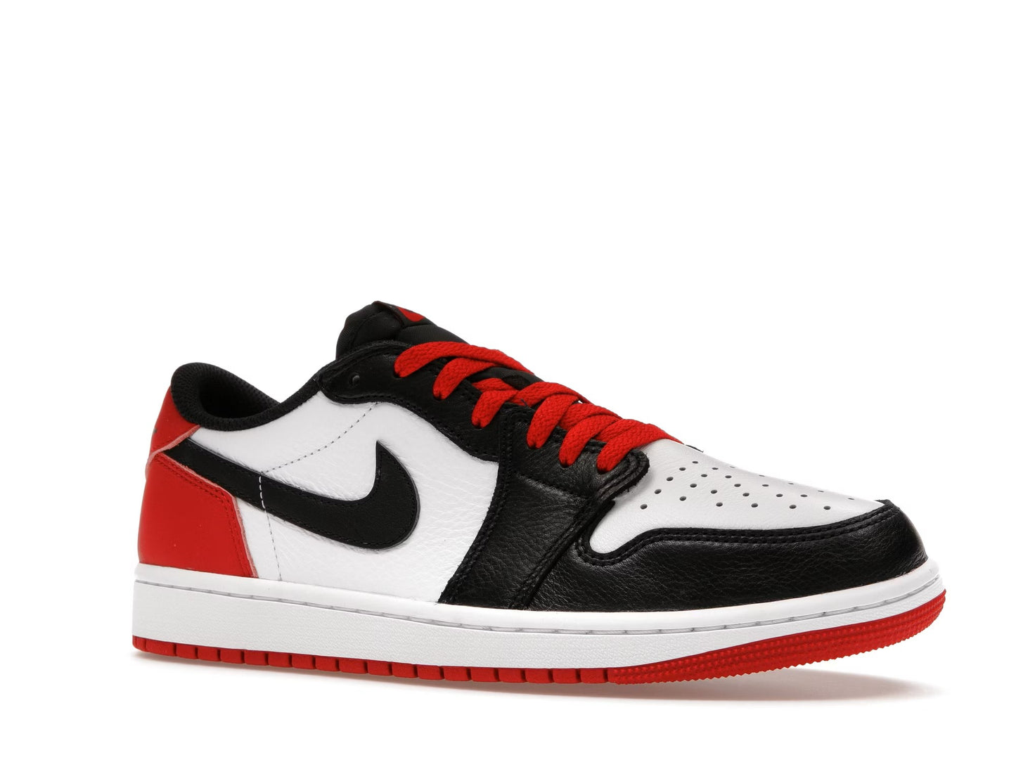 Jordan 1 Retro Low OG Black Toe (2023)