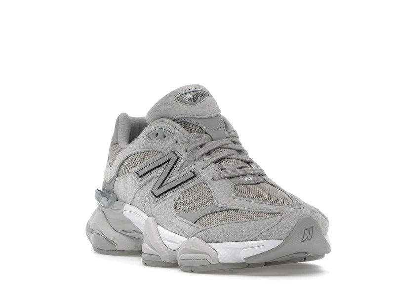 New Balance 9060 Silver Metallic Grey