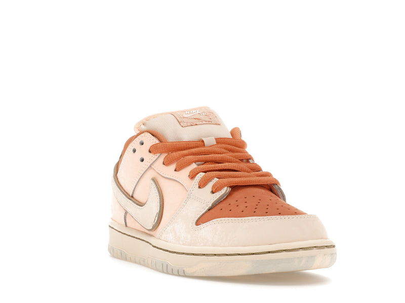 Nike SB Dunk Low Trocadéro Gardens