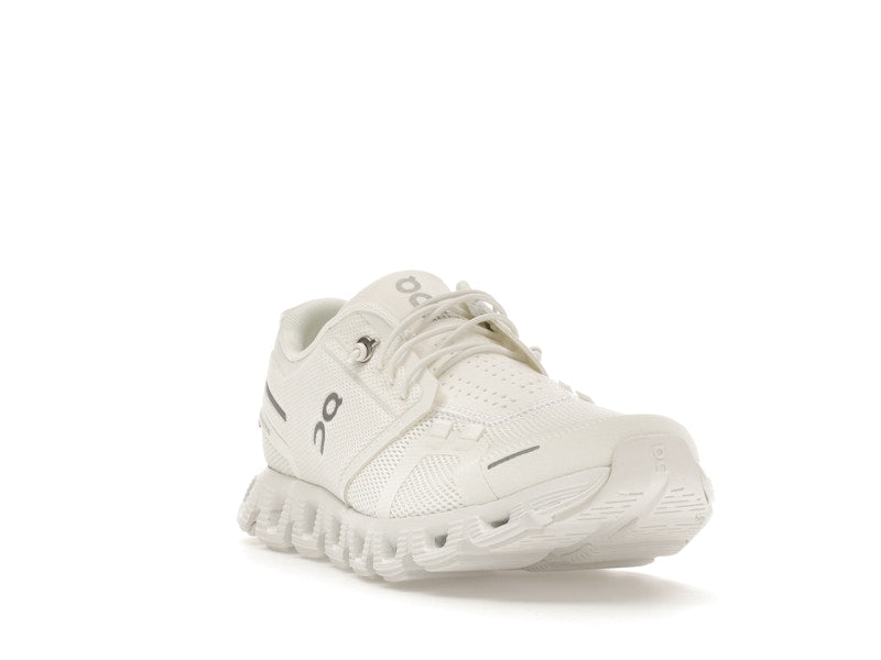 On Running Cloud 5 Undyed-White