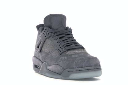 Jordan 4 Retro Kaws