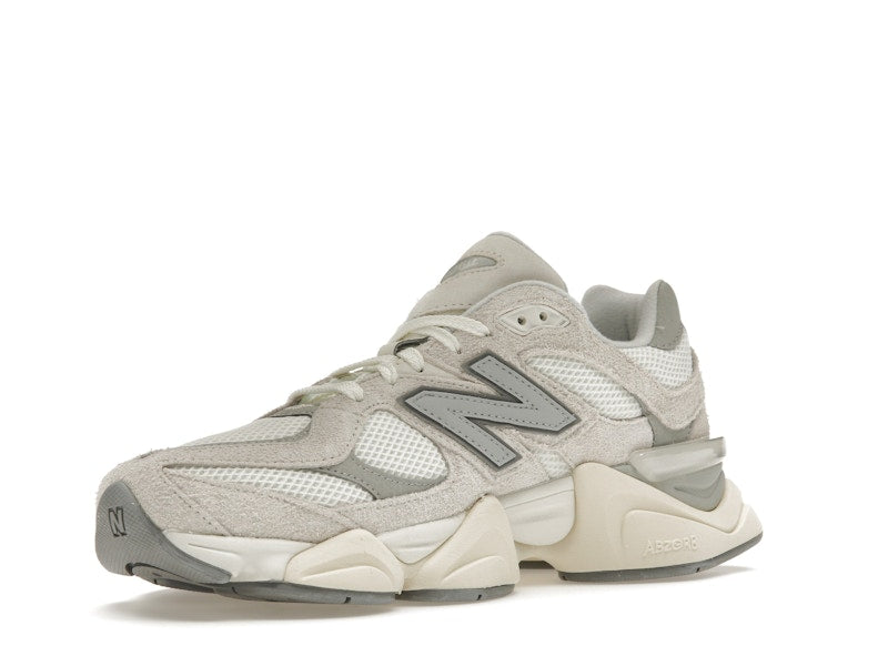 New Balance 9060 Moonbeam Sea Salt