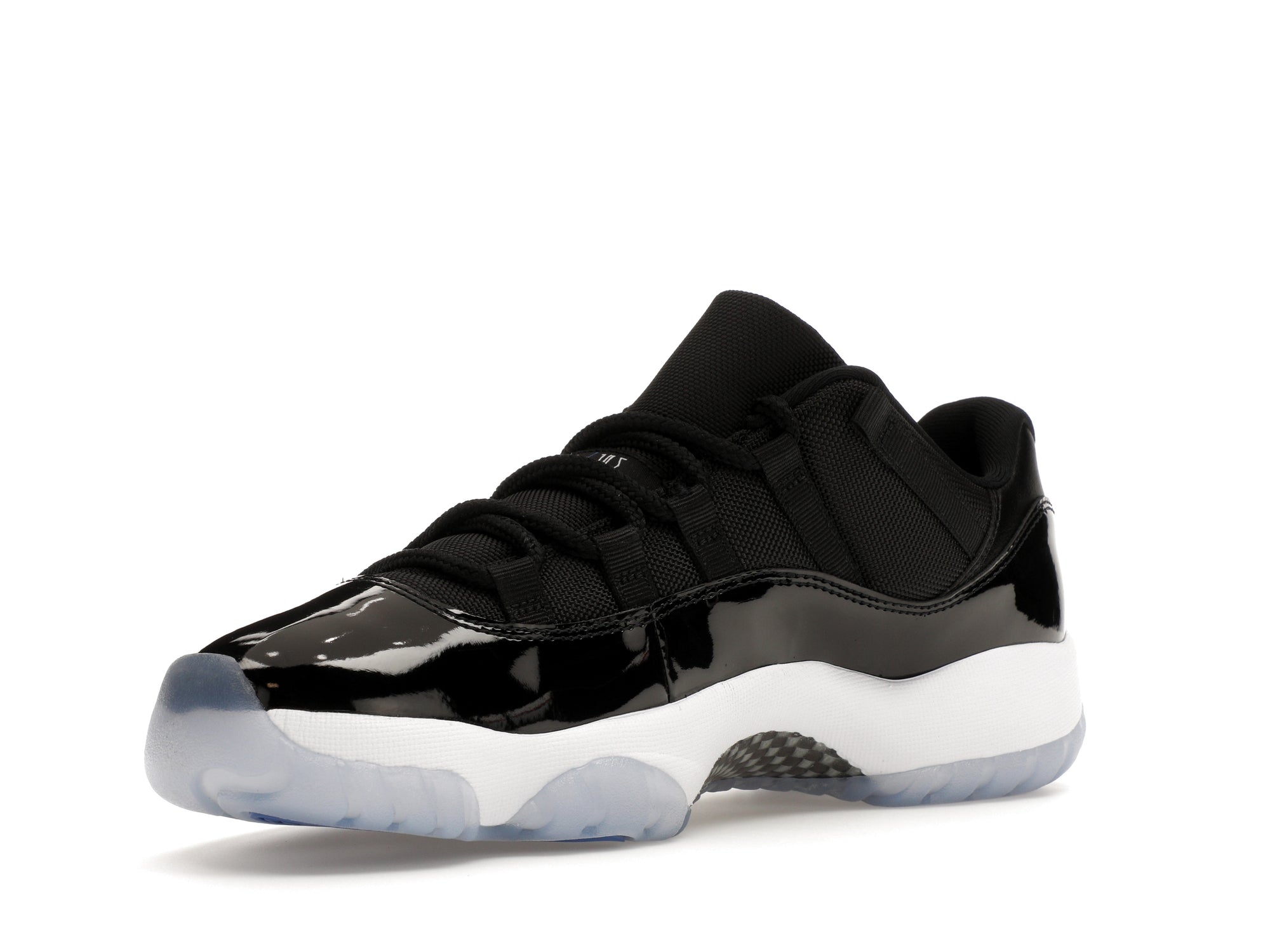 Jordan 11 retro black low hotsell