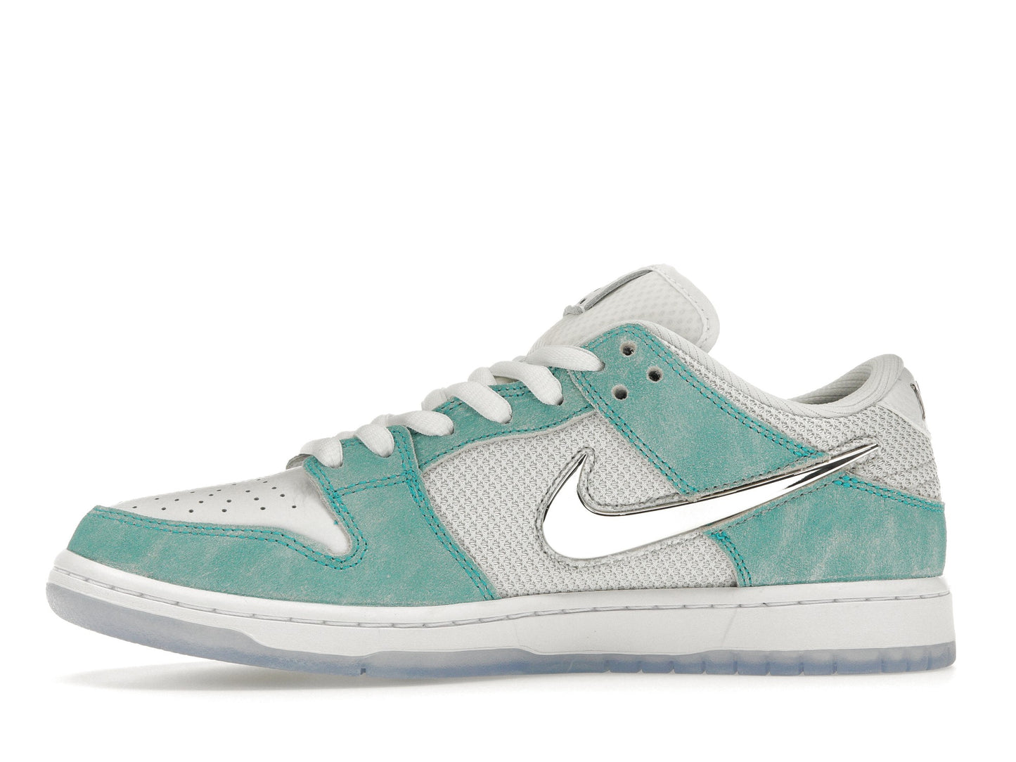 Nike SB Dunk Low Avril Skateboards