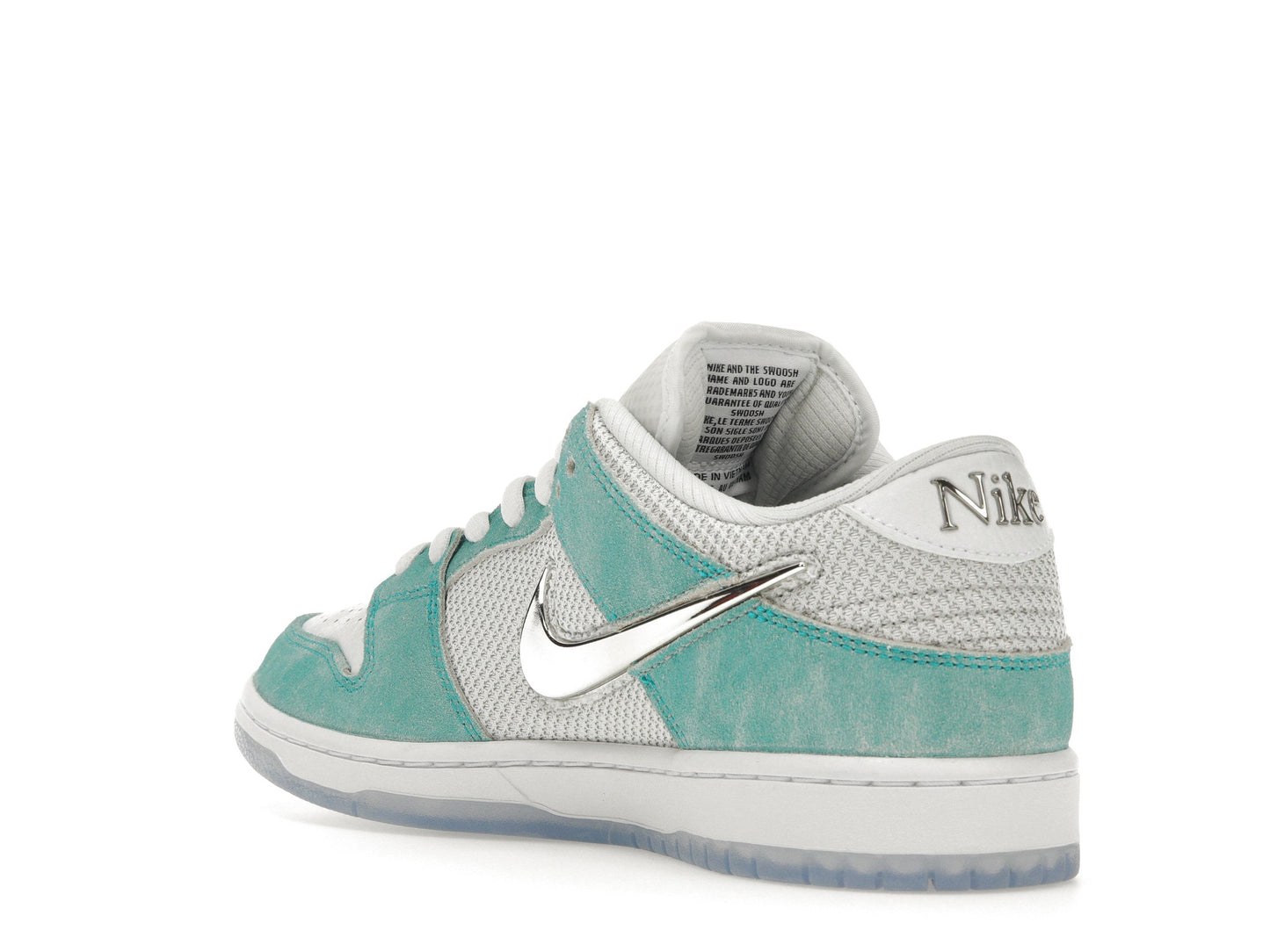 Nike SB Dunk Low Avril Skateboards