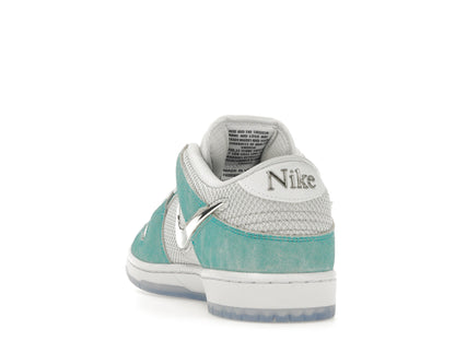 Nike SB Dunk Low April Skateboards