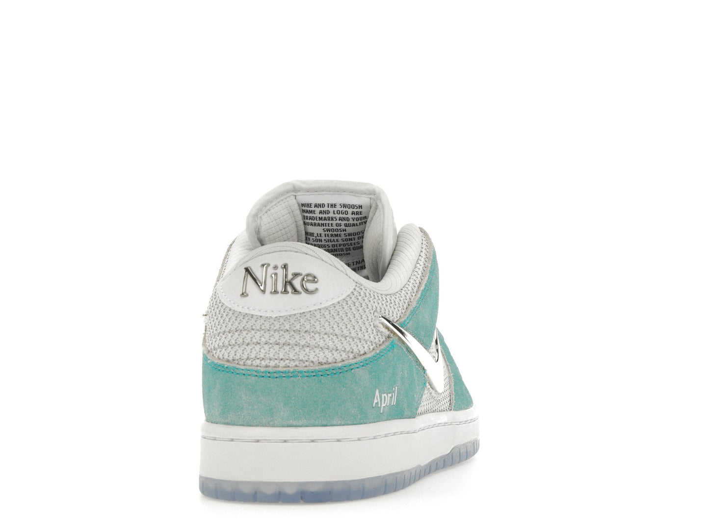 Nike SB Dunk Low Avril Skateboards