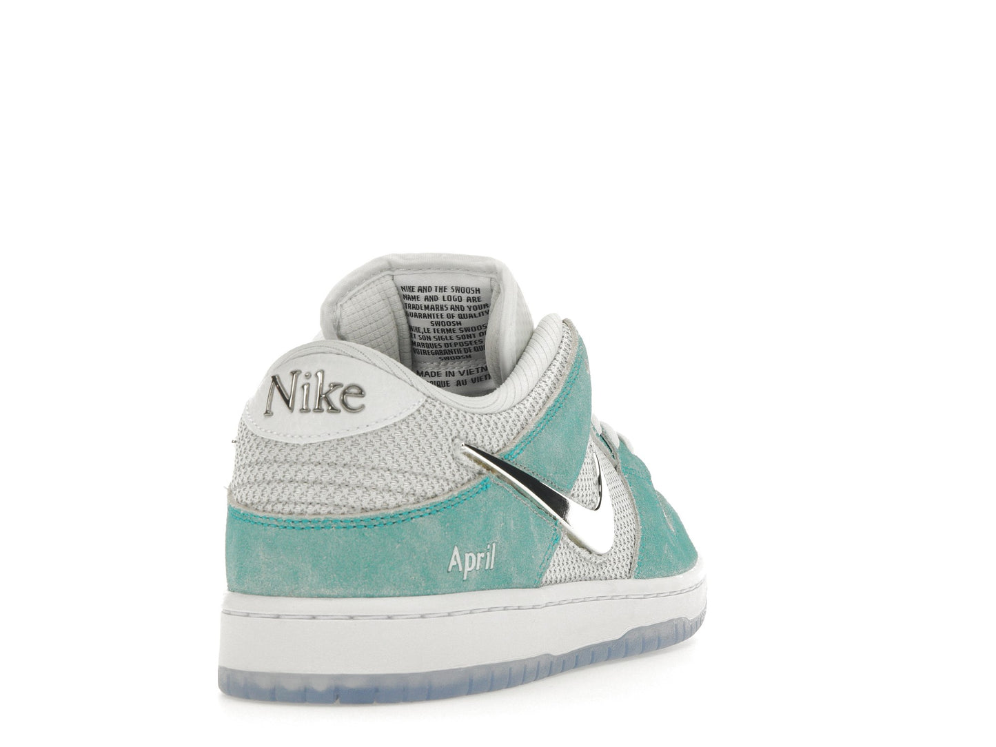 Nike SB Dunk Low Avril Skateboards